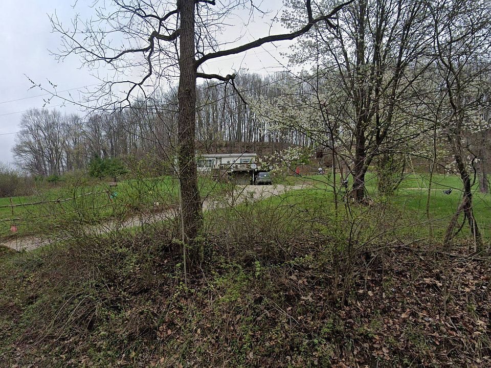 2nd image of 10855 Sugargrove Rd