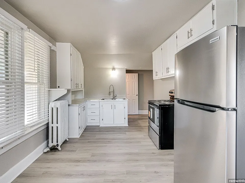 1111 Oviatt St, Kaukauna