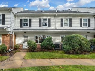 32 Wareham Vlg, Scotch Plains, NJ