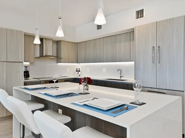 111 SE 1st Ave, Delray Beach, FL