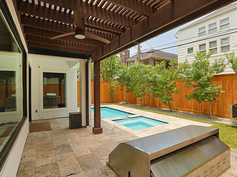 2518 Southgate Blvd — Photo 40