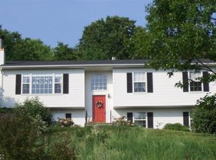 63 Layton Rd, Wantage, NJ 07461