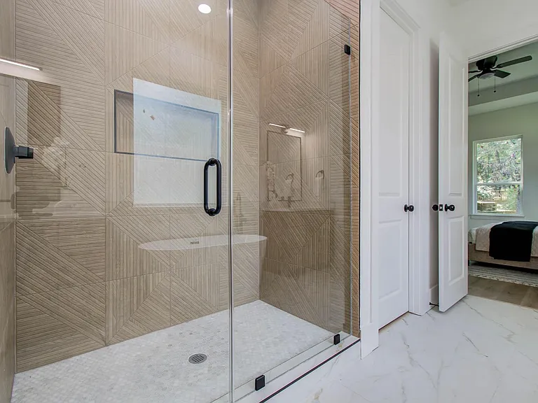1802 Rollingwood Dr — Photo 29