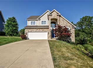 6960 Sturbridge Dr, Concord Township, OH 44077