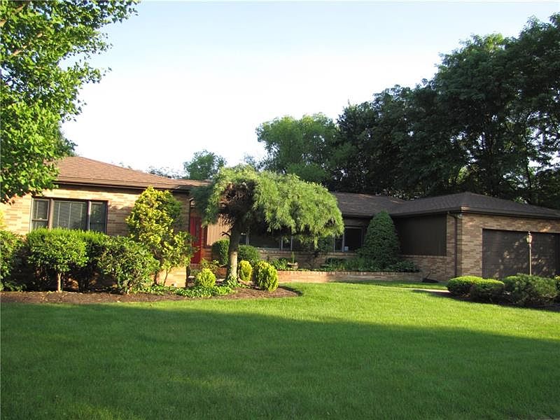 1st image of 504 Donatello Dr