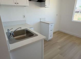 13336 Mohawk Rd, Apple Valley, CA 92308