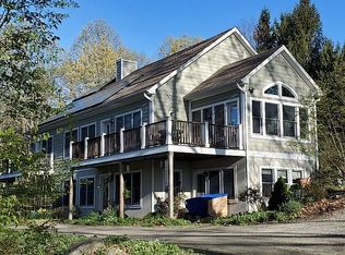 278 Freedom Rd, Pleasant Valley, NY 12569