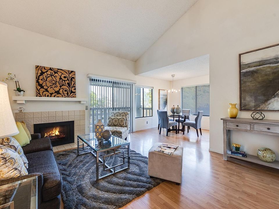 1st image of 37168 Meadowbrook Cmn APT 301