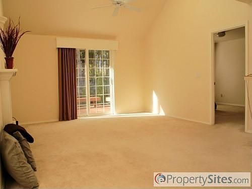 5th image of 3537 23rd Ln NE
