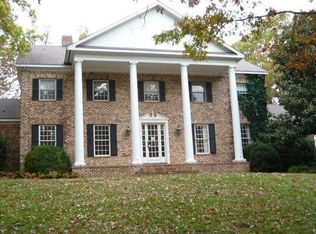 511 Brow Lake Rd, Lookout Mountain, GA 30750