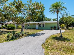 1048 Cooper Dr, Naples, FL 34103