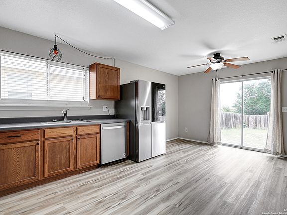 4th image of 9106 Dublin Hts