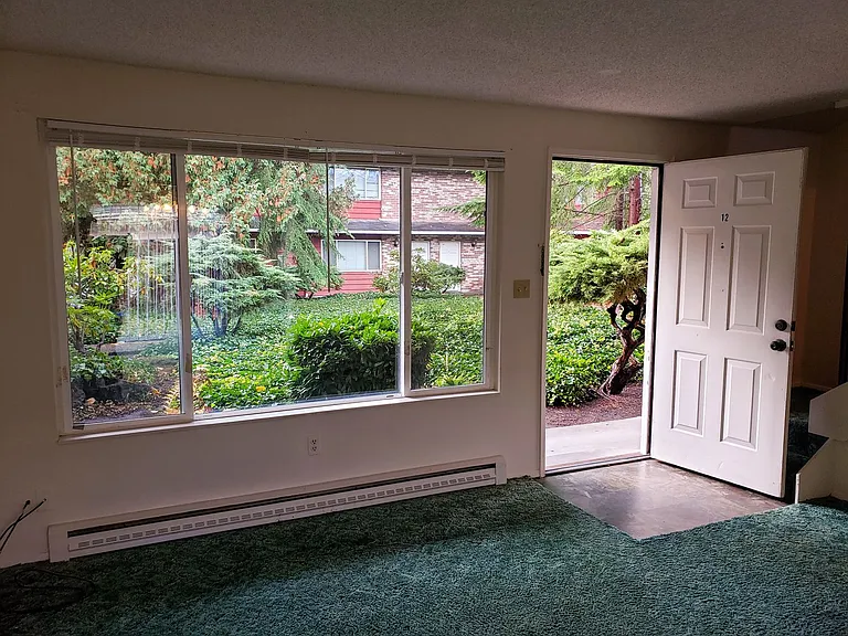 1705 Lake Stevens — Photo 3