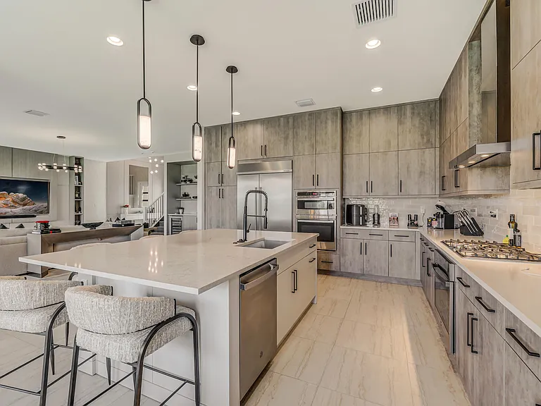 8283 Royal County Down Rd — Photo 14