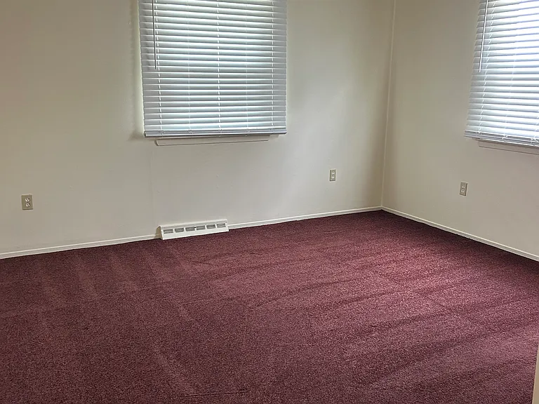 335 Brown St — Photo 17