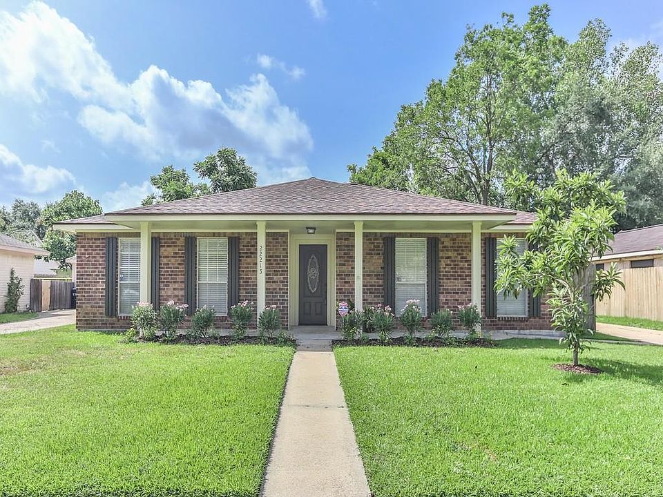 1st image of 22215 Woodrose Dr