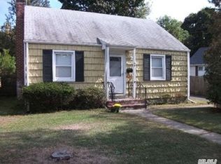 5th Ave, Huntington Station, NY 11746