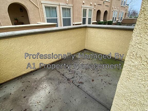 3rd image of 5586 Tares Cir