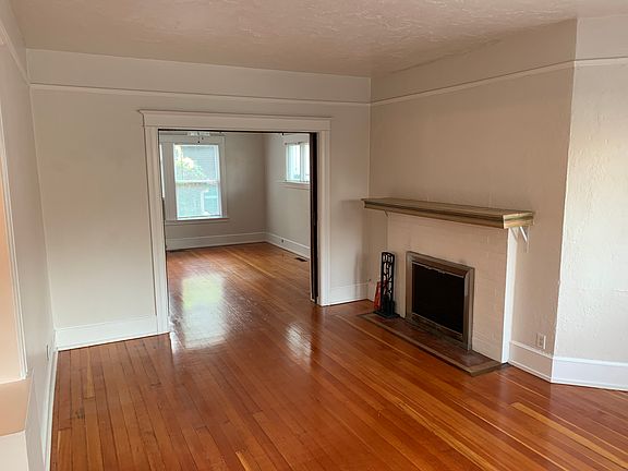 4th image of 530 NW 23rd Ave #1B-1Ba-900Sqft