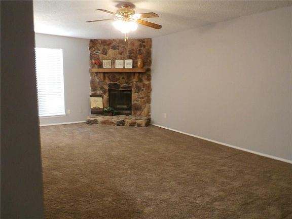 3rd image of 5713 Denise Dr