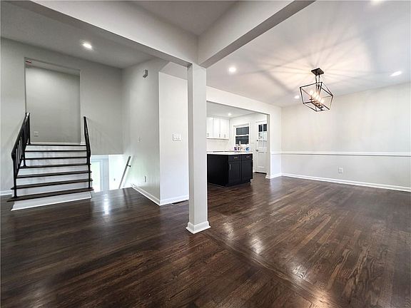 4th image of 3833 Leander Ct