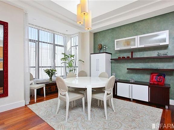 3rd image of 420B Bay St
