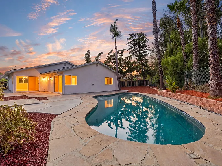 11770 Treeview Pl — Photo 2