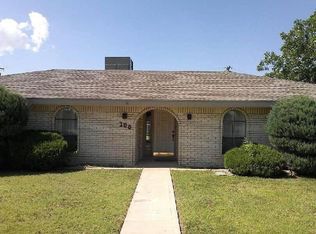 100 W Clearfork Dr, Hobbs, NM 88240