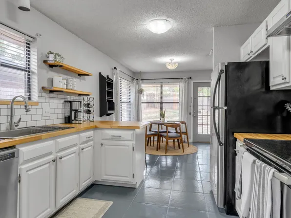 501 Kelley Ct, Fort Worth, TX 76120