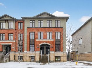 627 B Chapman Mills Dr, Ottawa, ON K2J 5T1