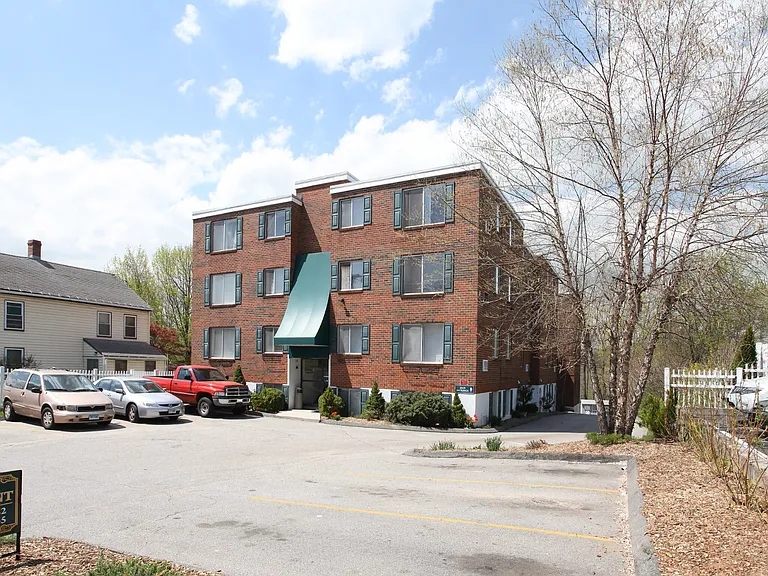 A400 Washington St #D6 — Photo 8