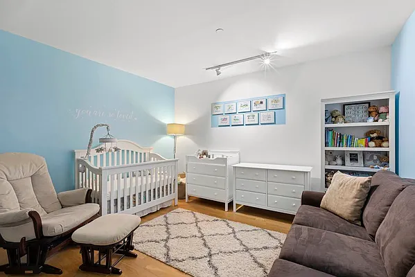 Sold by Nest Seekers International | media 14