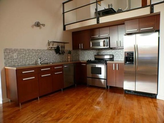4th image of 428 N 13th St APT 6E