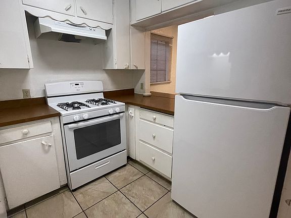 4th image of 618 Jefferson St NE #A