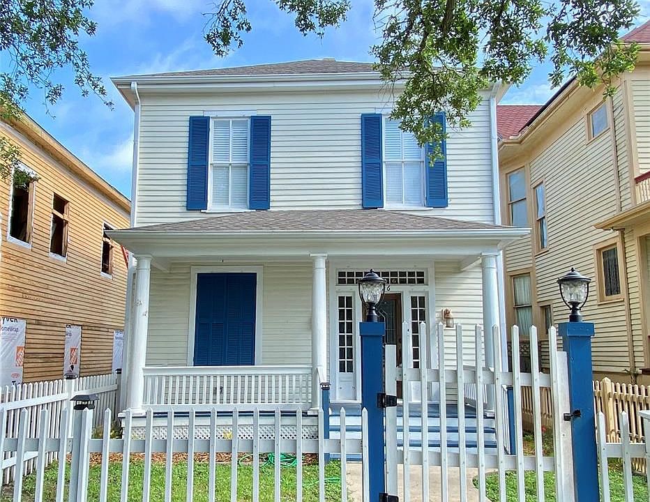 1st image of 3226 Bernardo De Galvez Ave