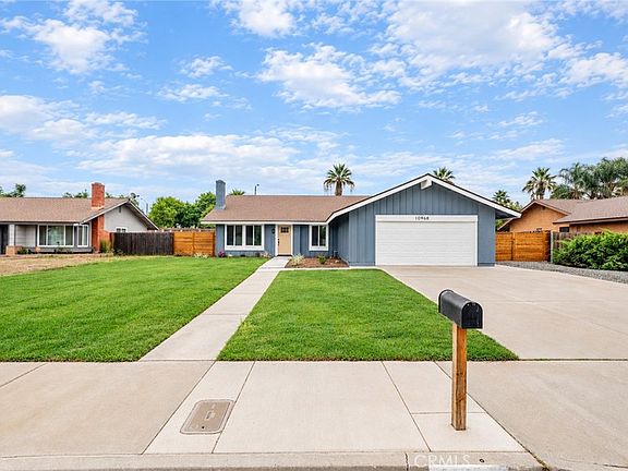 3rd image of 10968 Stonehenge Pl