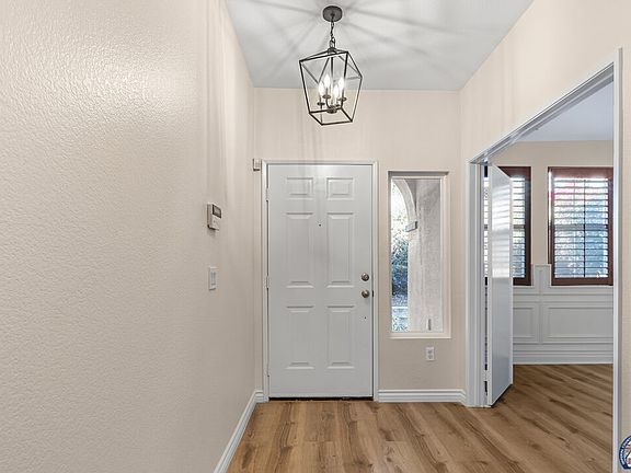 5th image of 1702 Paseo Aurora