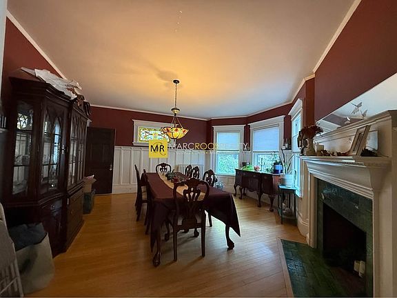 5th image of 104 Englewood Ave #1