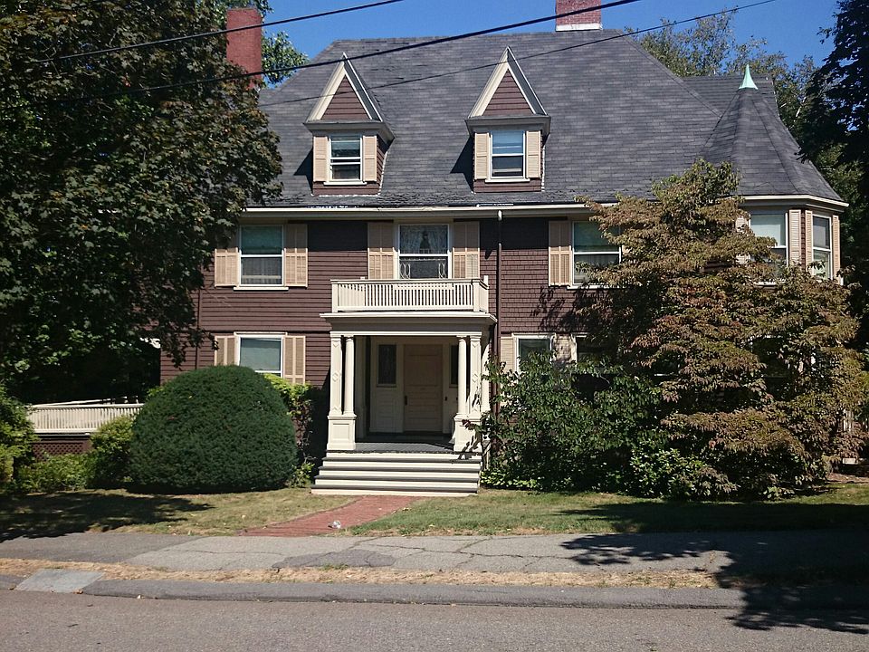 2nd image of 107 Upland Rd