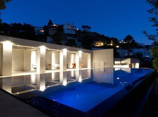 1563 Queens Rd, Los Angeles, CA 90069