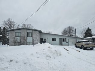 4 Country Wood Dr, Kincheloe, MI 49788