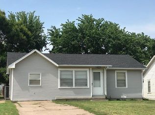 215 E 15th St, Larned, KS 67550