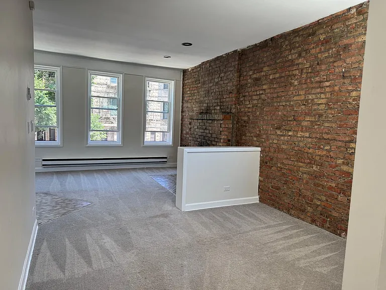 3764 N Wilton Ave #2 — Photo 3