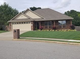 950 Glass St, Cave Springs, AR 72718