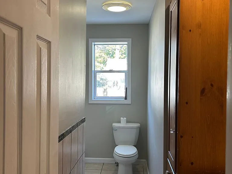 212 S 3rd St — Photo 18