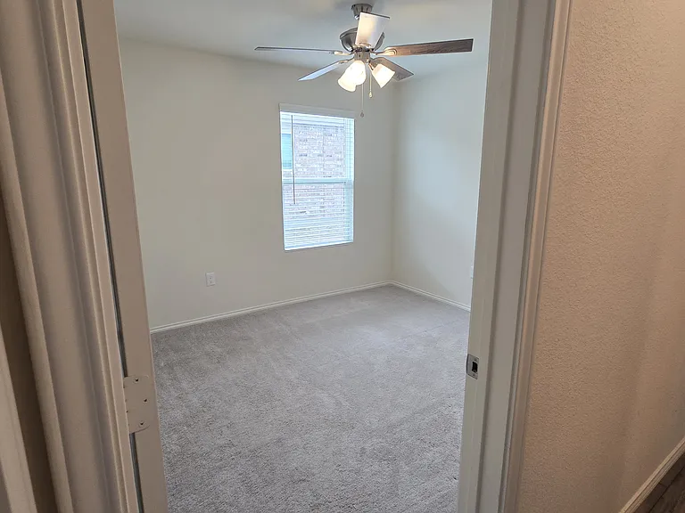 1121 Waggoner Dr — Photo 18