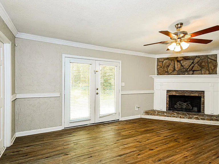 1622 Blackwell Rd — Photo 5