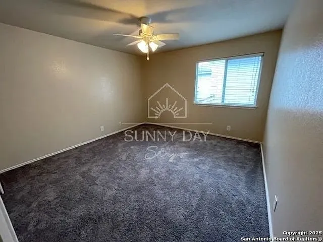 4 bed, 2.5 bath, 2424 sqft, $1,995 — Photo 4