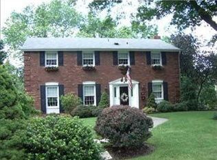 6128 Boxer Dr, Bethel Park, PA