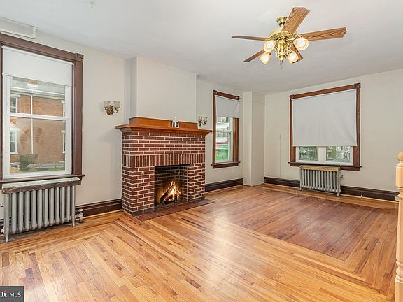 4th image of 27 N 19th St